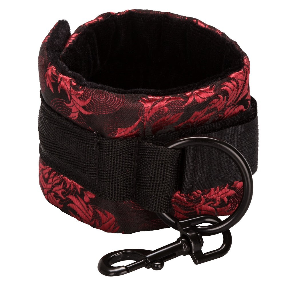 Scandal Collar Body Restraint Red